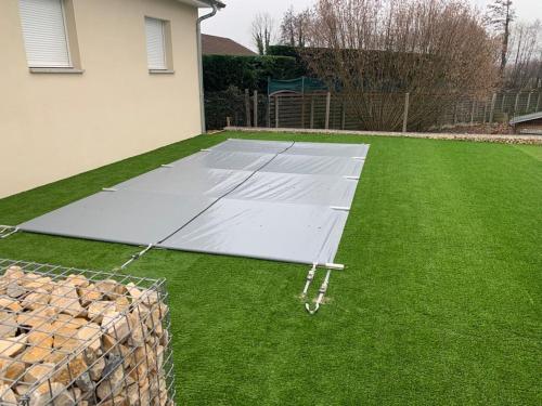 Maison neuve avec piscine, 10 couchages, tout confort