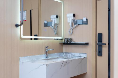 Standard Single Room image 1