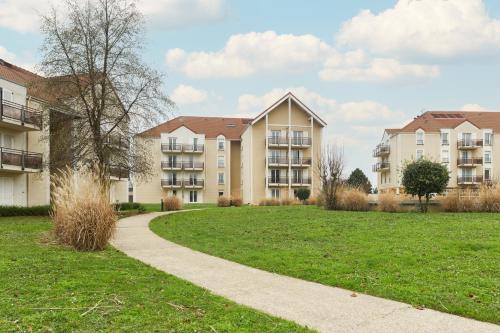 Residhome Roissy Village - image 14