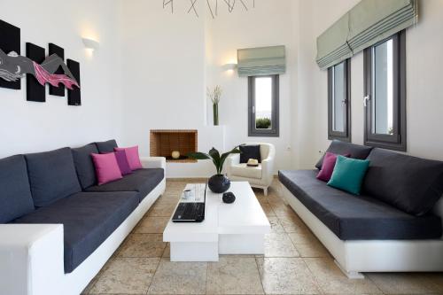 Santorini Princess Presidential Suites
