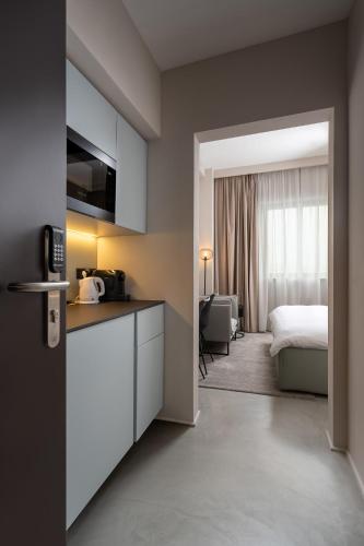 VISIONAPARTMENTS Bucharest - contactless check-in - 주방