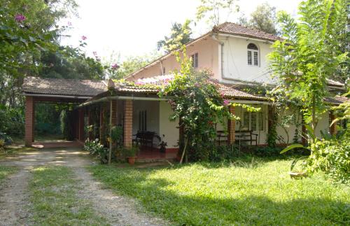The Thota Mane - Private Villa in Coffee Estate