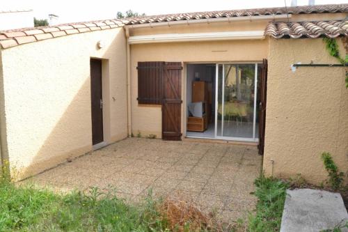 002 CAP D'AGDE Villa mitoyenne 3 pièces mezzanine 6 à 7 pers avec parking - Location, gîte - Agde