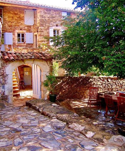 Les Boissèdes, maison de caractère au cœur des Vans - Chambre d'hôtes - Les Vans