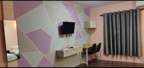 Tazrah roomstay (1 queen or 2 twin super single room) Tazrah roomstay (1 queen or 2 twin super single room)