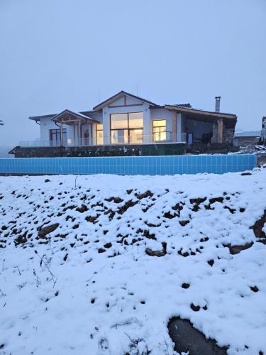 Къщата на Mечтите / House of the Dreams, Aprilzi (Foto 8)