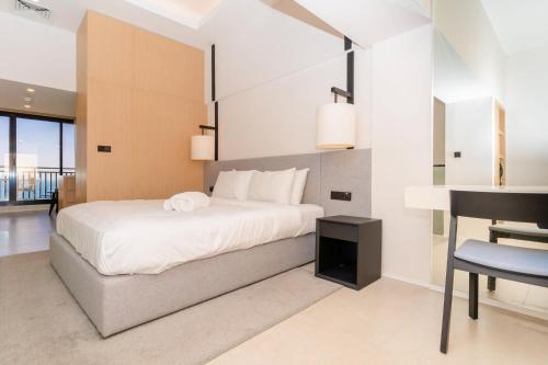 LUXFolio Retreats - Sea & Palm View - Royal Amwaj - image 9