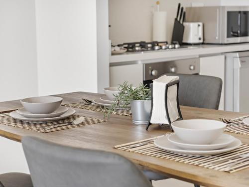 Elegant 2 BDR-Full Burj Khalifa View In Downtown - image 8