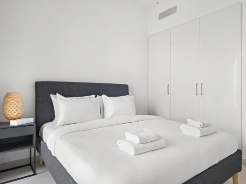 Elegant 2 BDR-Full Burj Khalifa View In Downtown - image 11