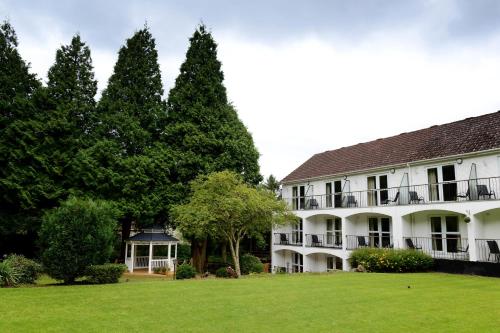Buckatree Hall Hotel - image 2