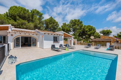  Villa Anna - PlusHolidays in Teulada