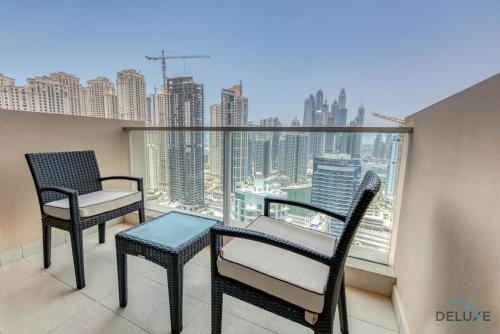 Posh 1BR at The Address Residences Dubai Marina by Deluxe Holiday Homes, Дубай (фото 3)