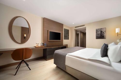 TRYP By Wyndham Istanbul Sisli Hotel Room Type - Deluxe Room