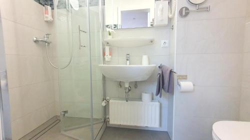 Hotel Garni Haus Alpine - image 5