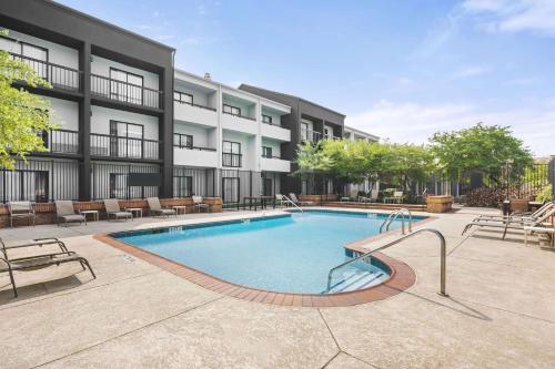 Super 8 by Wyndham Dallas Love Field Airport in Dallas, USA