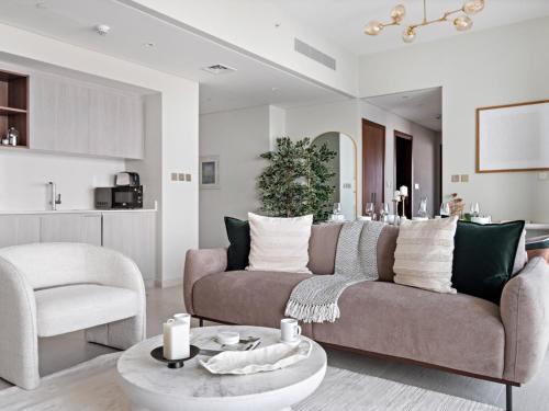Brand New Luxury 2BDR In Vida Creek With Stunning Views - image 14