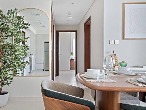 Brand New Luxury 2BDR In Vida Creek With Stunning Views - image 4