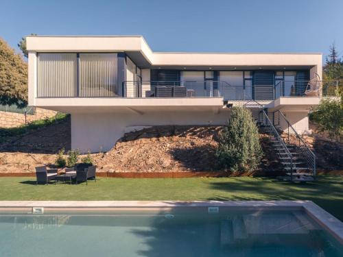 Casa rural con piscina y vistas espectaculares - Robledo de Chavela