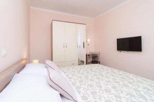 Apartments Lena & Lara