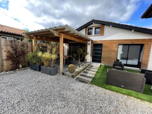 Jolie maison dans un quartier très calme gîte à louer Saint-Jean-d'Illac