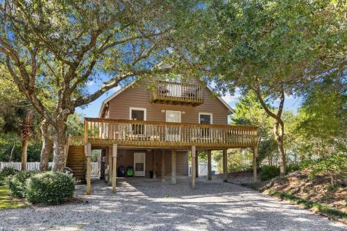 Why Knot Getaway. Emerald Isle Oasis Why Knot Getaway. Emerald Isle Oasis