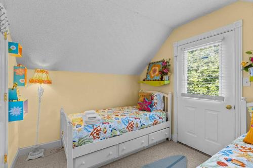 Why Knot Getaway. Emerald Isle Oasis Why Knot Getaway. Emerald Isle Oasis