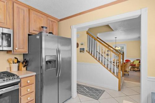 Why Knot Getaway. Emerald Isle Oasis Why Knot Getaway. Emerald Isle Oasis