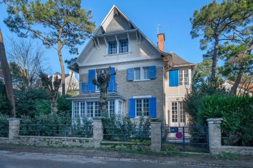 Holiday Home room in Belle villa bauloise à deux pas de la plage