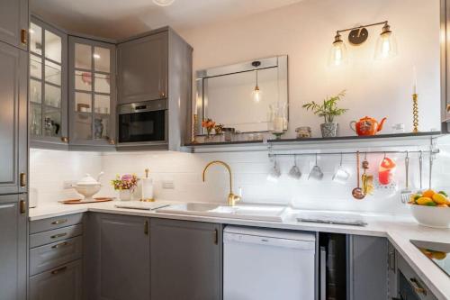 Bijou apartment in the heart of Melrose in Мелроуз