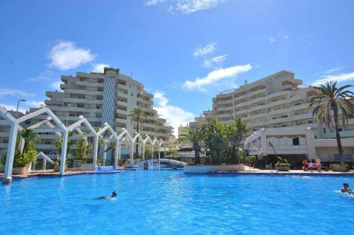 Spacious Studio in Benalbeach with sea views - image 4