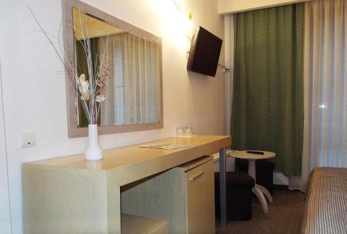 Standard Double or Twin Room 3***