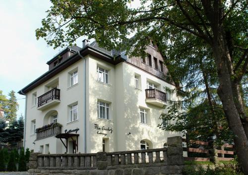 Willa Na Cichej, Szklarska Poręba (Foto 2)