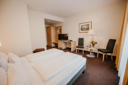 1 queen bed