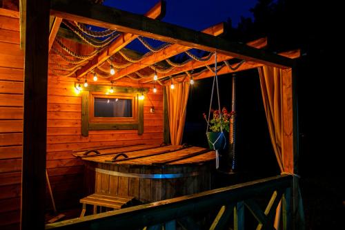 Domek całoroczny z basenem banią sauną bilardem RYSIÓWKA Kaszuby (Domek caloroczny RYSIOWKA na Kaszubach z basenem bania sauna bilardem na wylacznosc - Ostrowite Lesn) in Suleczyno