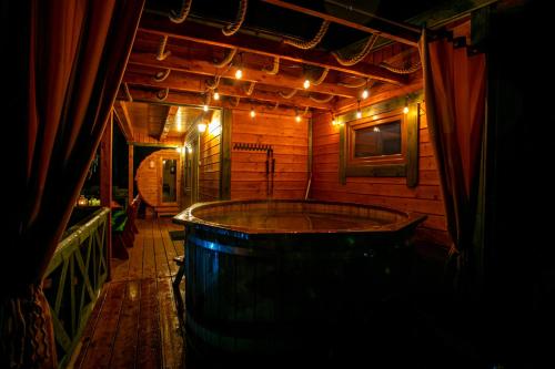Domek całoroczny z basenem banią sauną bilardem RYSIÓWKA Kaszuby (Domek caloroczny RYSIOWKA na Kaszubach z basenem bania sauna bilardem na wylacznosc - Ostrowite Lesn) in Suleczyno