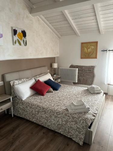 DOMUS TUSCIA APARTMENTS San Faustino guesthouse