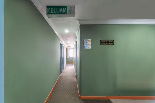 Entrance, Apollo Hotel Johor Bahru near Pulai Spring Resort