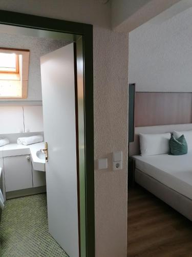 Hotel Garni Tannleger B&B - image 4