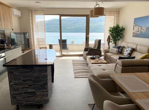 Létesítmények, Bella Mare in Denovici