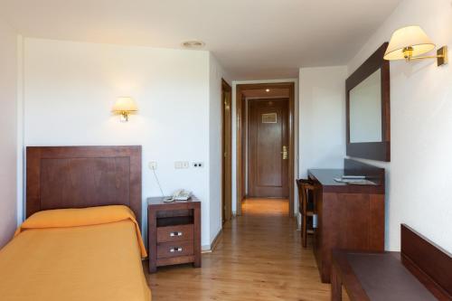 Puigcerda Park Hotel Stop at Puigcerda Park Hotel to discover the wonders of Puigcerda. The hotel has everything you need for a comfortable stay. All the necessary facilities, including 24-hour front desk, express check-i