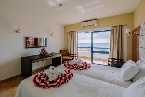 Deluxe One Bedroom Apartment with Sea View (4 Adults) - Winter All Inclusive