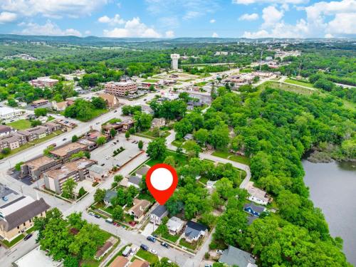 Third Street Retreat in Branson, USA