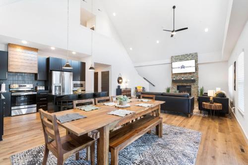 Moonlight View at Table Rock Lake