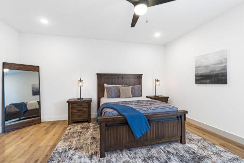 Moonlight View at Table Rock Lake