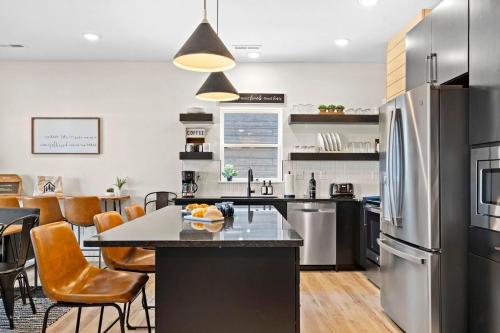 Rocky Shores Retreat