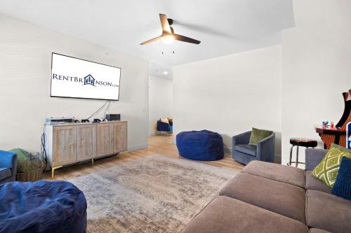 Rocky Shores Retreat