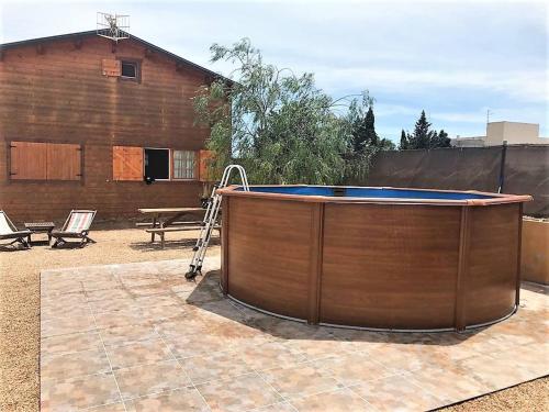 Carmeta - Casa Rural de madera con jardín, piscina privada y barbacoa - Deltavacaciones