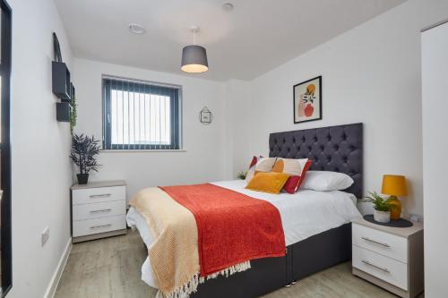 The Salford Quay, Warm & Beautiful Apartment with Hyper Fast WiFi & Great views!, Manchester (photo 2)