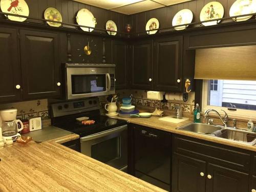 Opuluxe Cottage Peaks Retreat in Somerset, USA