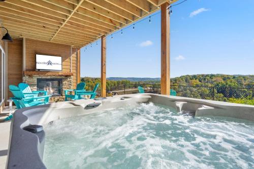Highway Hideaway in Kimberling City, USA